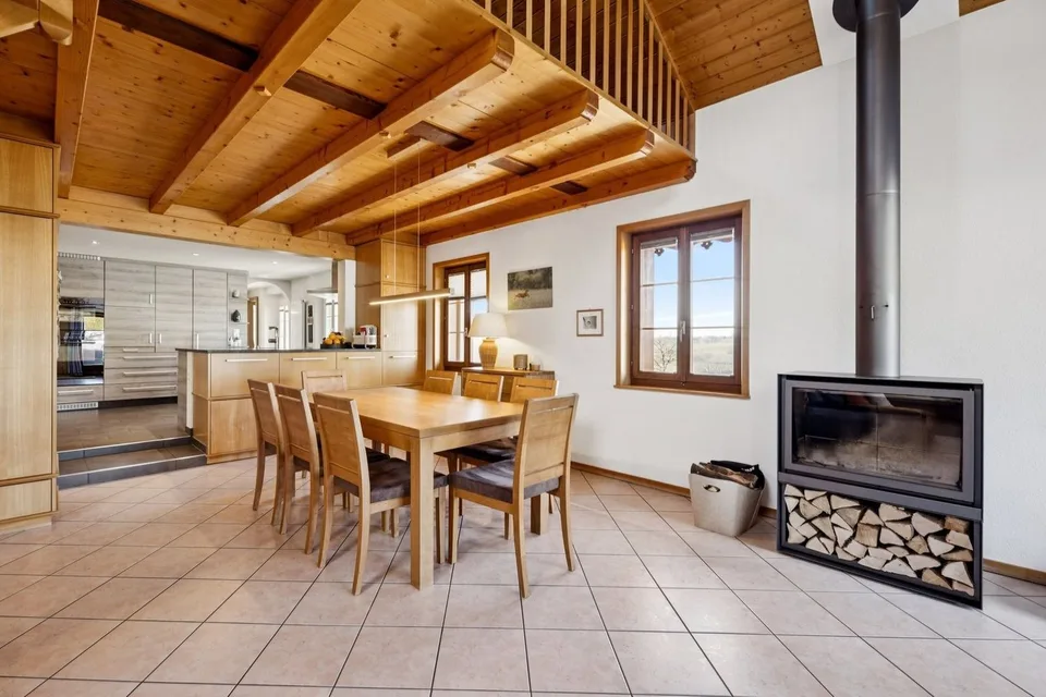 Renovierte Zweifamilienfarm