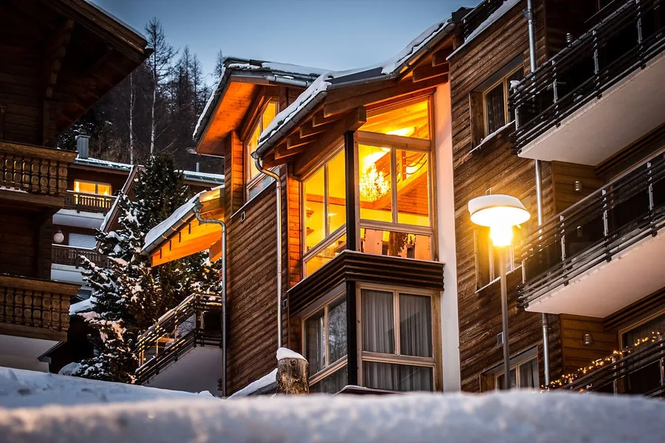 Stunning 7-Room Duplex Apartment with Mountain Views in Saas-Fee