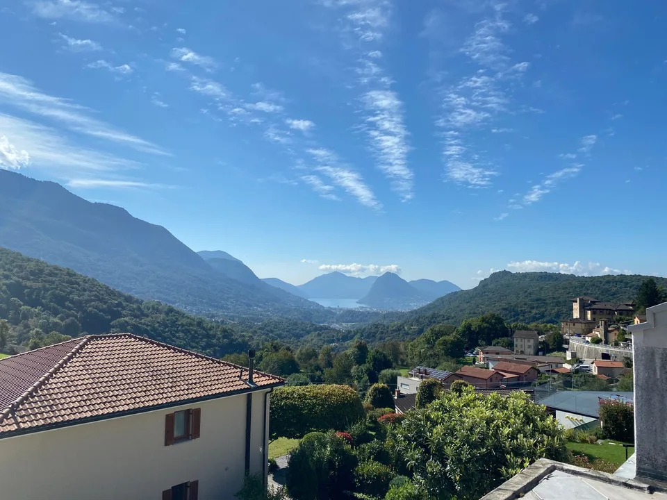 5.5 locali - 225 mq - in posizione dominante