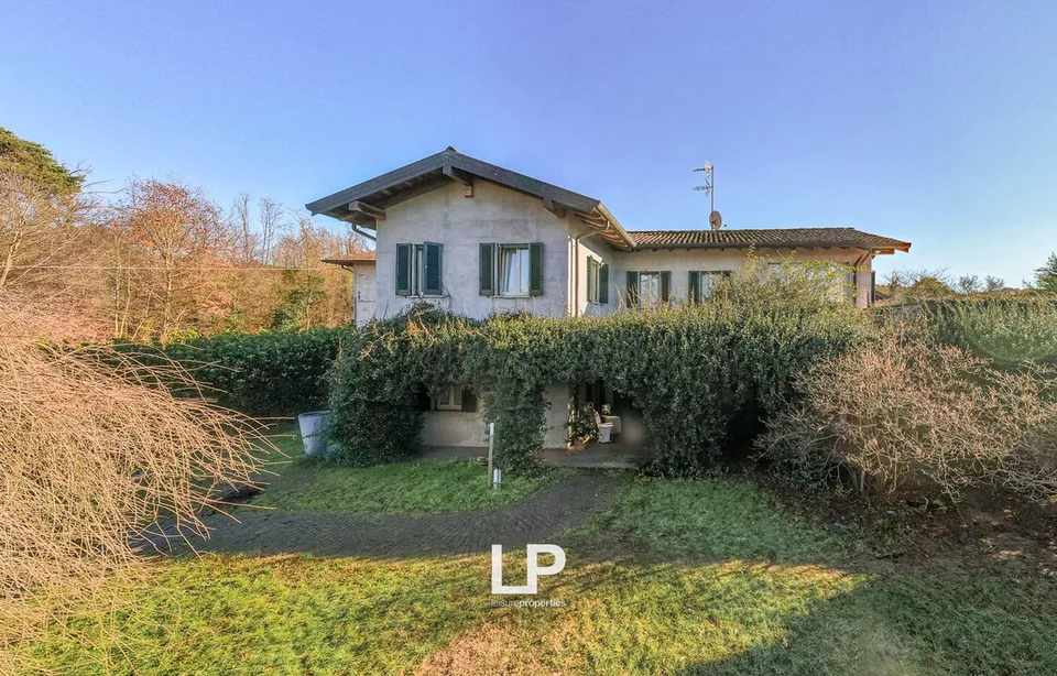 Einfamilienhaus in Sesto Calende