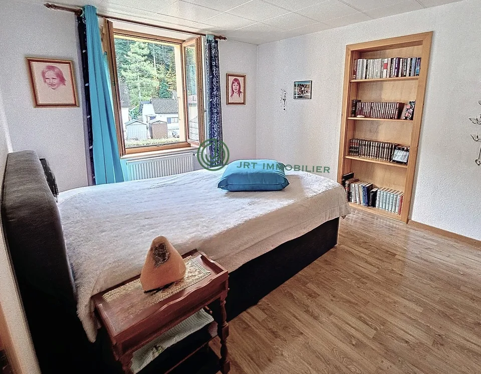 Val-de-Travers (NE) – Large 10.5-room house, modifiable as desired – photo 9 of 13