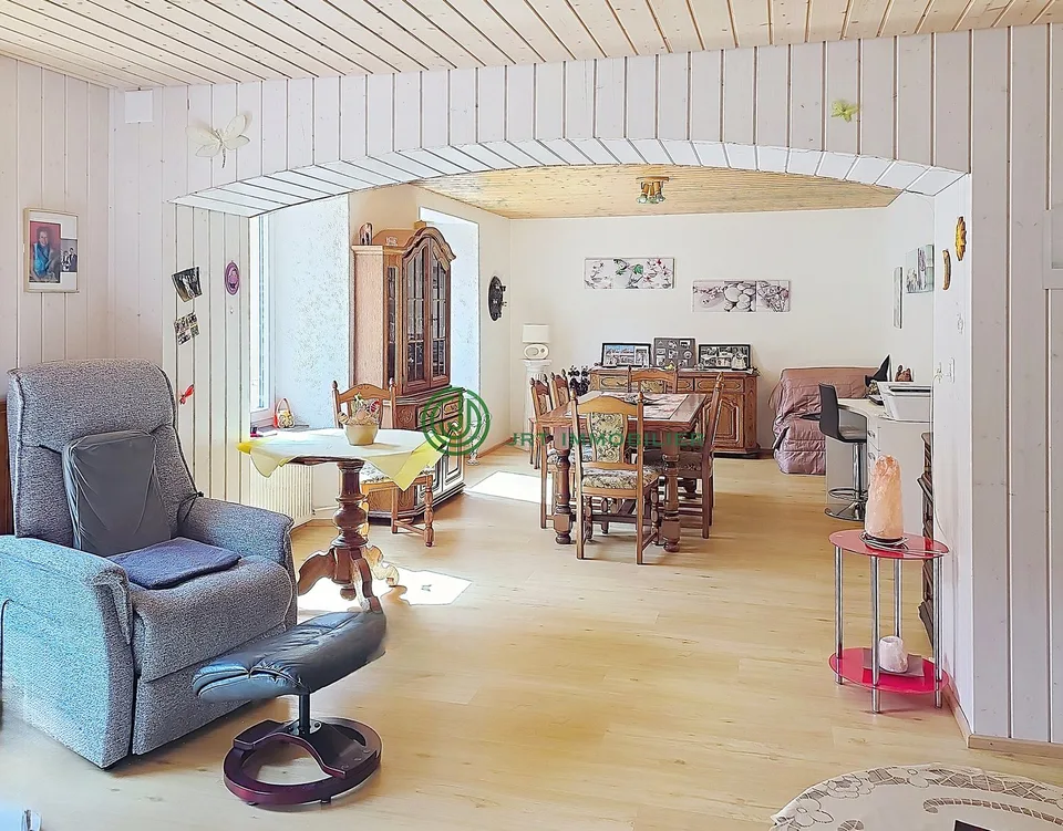 Val-de-Travers (NE) – Large 10.5-room house, modifiable as desired – photo 6 of 13