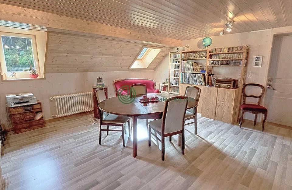 Val-de-Travers (NE) – Large 10.5-room house, modifiable as desired – photo 7 of 13