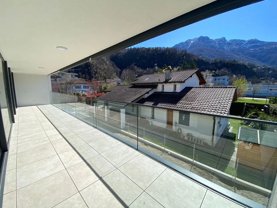 Moderne Wohnung mit Terrasse in Giubiasco