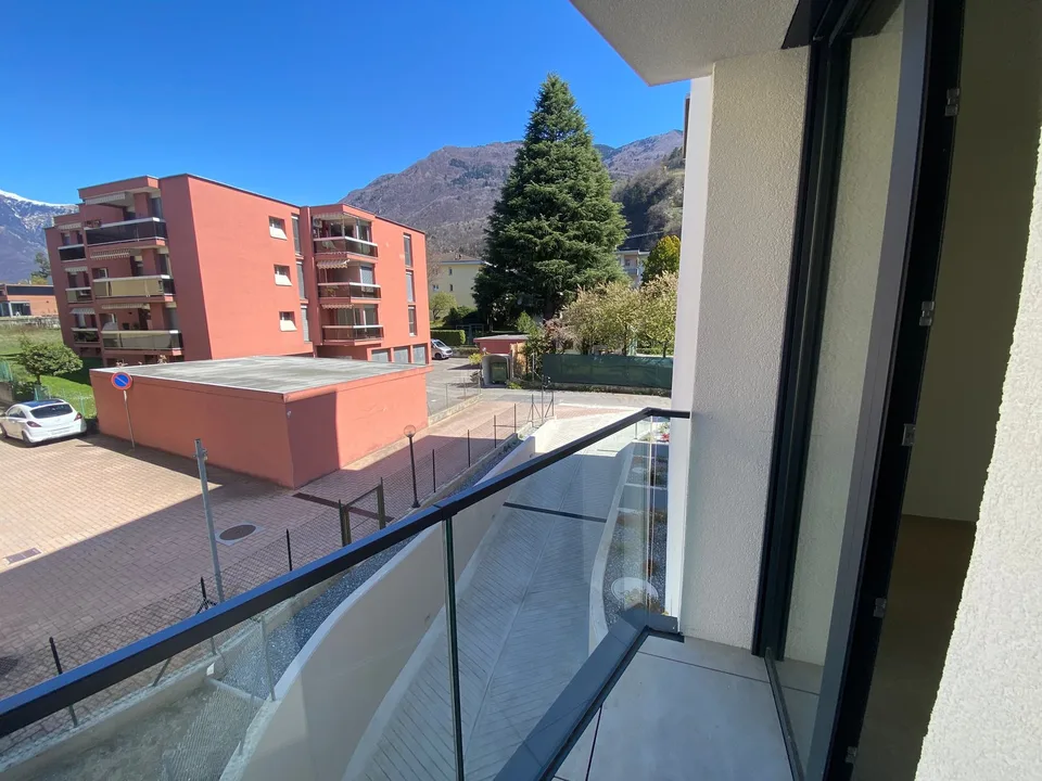 Appartamento moderno con terrazza a Giubiasco – foto 11 di 16