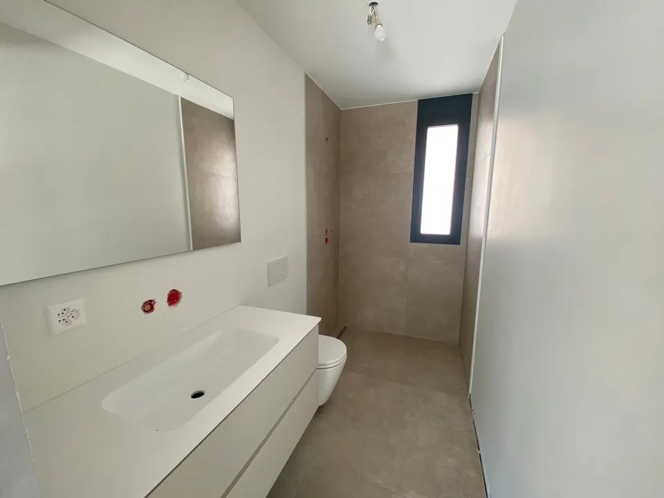 Appartamento moderno con terrazza a Giubiasco – foto 12 di 16