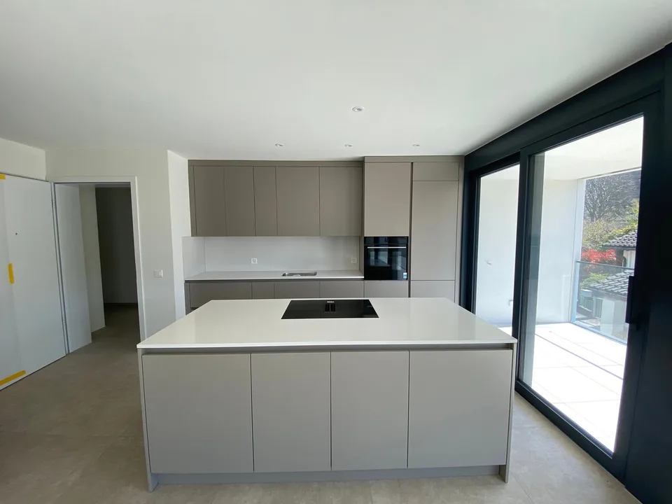 Appartamento moderno con terrazza a Giubiasco – foto 6 di 16