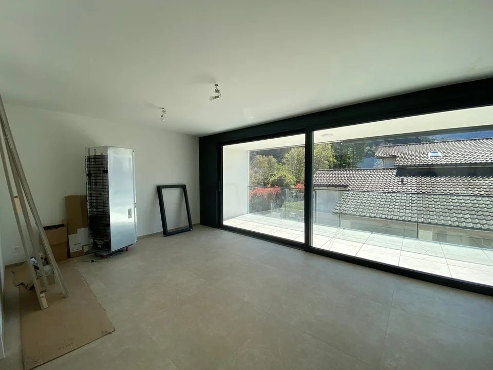 Appartamento moderno con terrazza a Giubiasco – foto 7 di 16