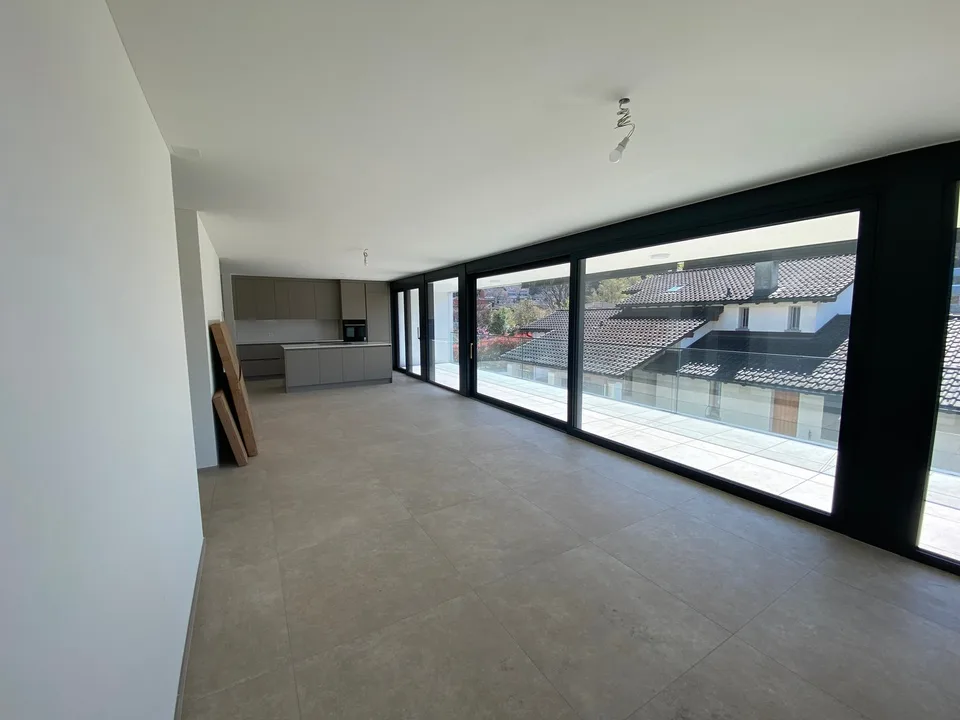 Moderne Wohnung mit Terrasse in Giubiasco