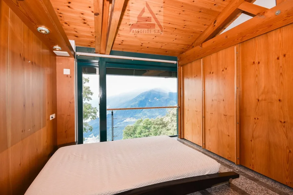 Villa con piscina / Villa mit Pool - ca. 300 m2 – Foto 6 von 9