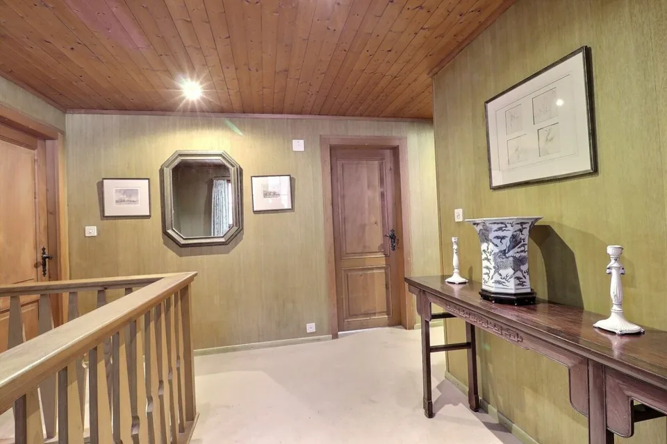 Chalet de 3 étages au Domaine de la résidence avec vue panoramique sur les Alpes. – photo 20 sur 29
