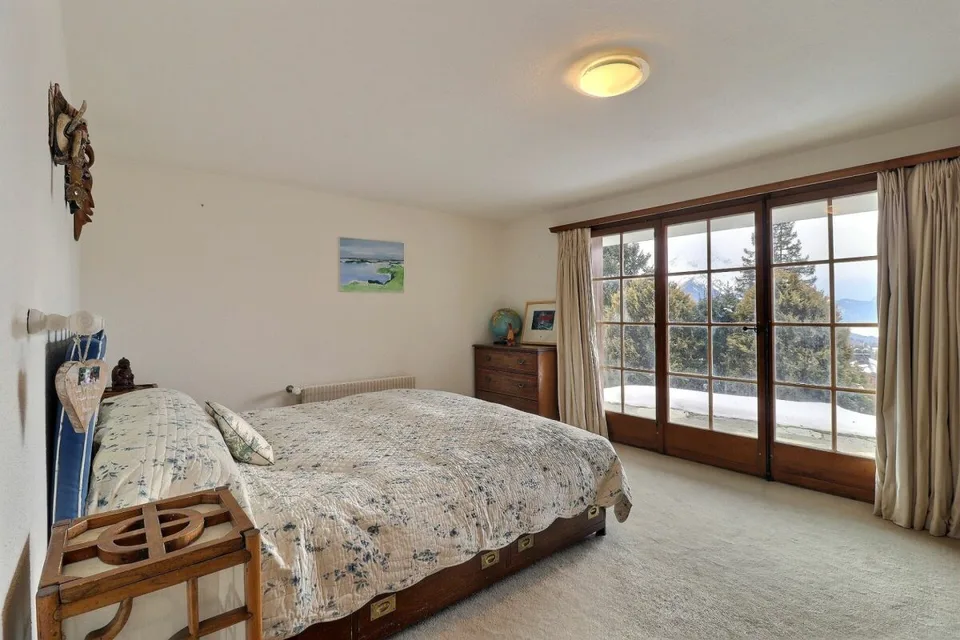 Chalet de 3 étages au Domaine de la résidence avec vue panoramique sur les Alpes. – photo 23 sur 29
