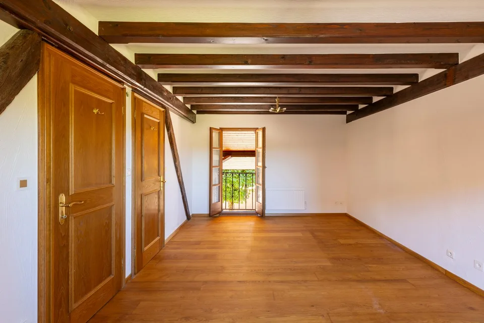 Rare : Maison authentique de 233m² – photo 10 sur 13