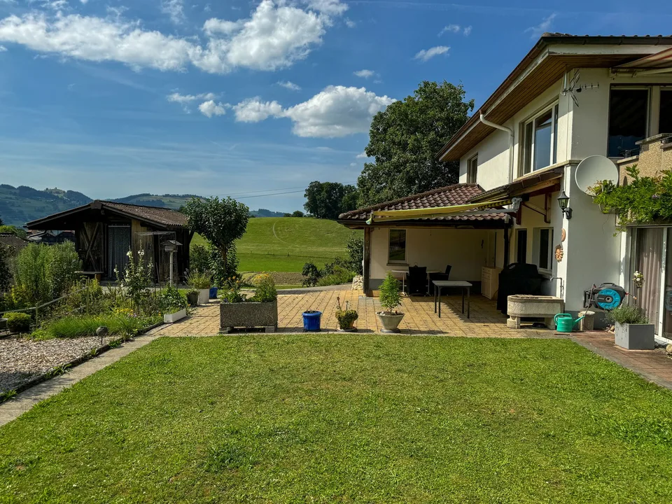 Zweifamilienhaus mit grossem Umschwung – Foto 6 von 20