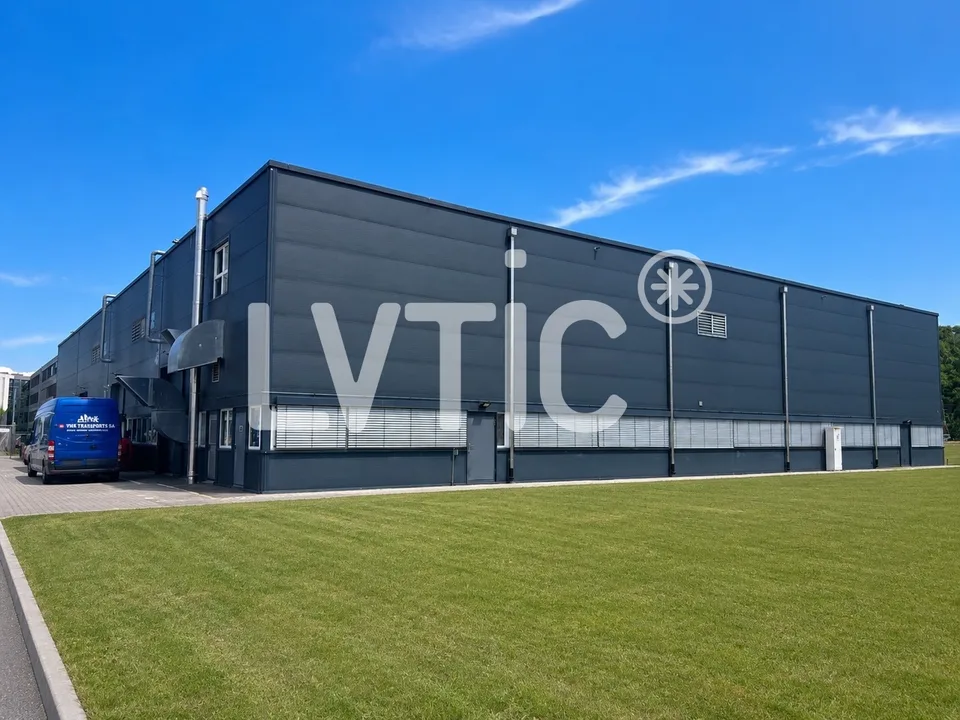 Industriegebäude von 2295 m2 auf einem Grundstück von 6370 m2 zum Verkauf in Yverdon – Foto 6 von 12