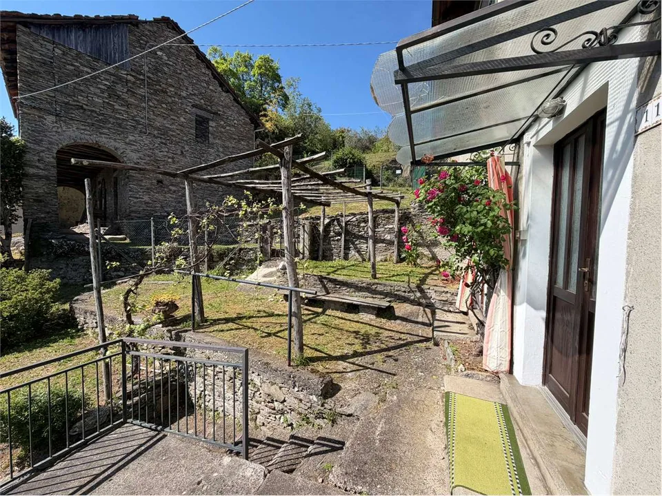 Unabhängiges Haus zur Renovierung in sonniger und ruhiger Lage – Foto 11 von 13