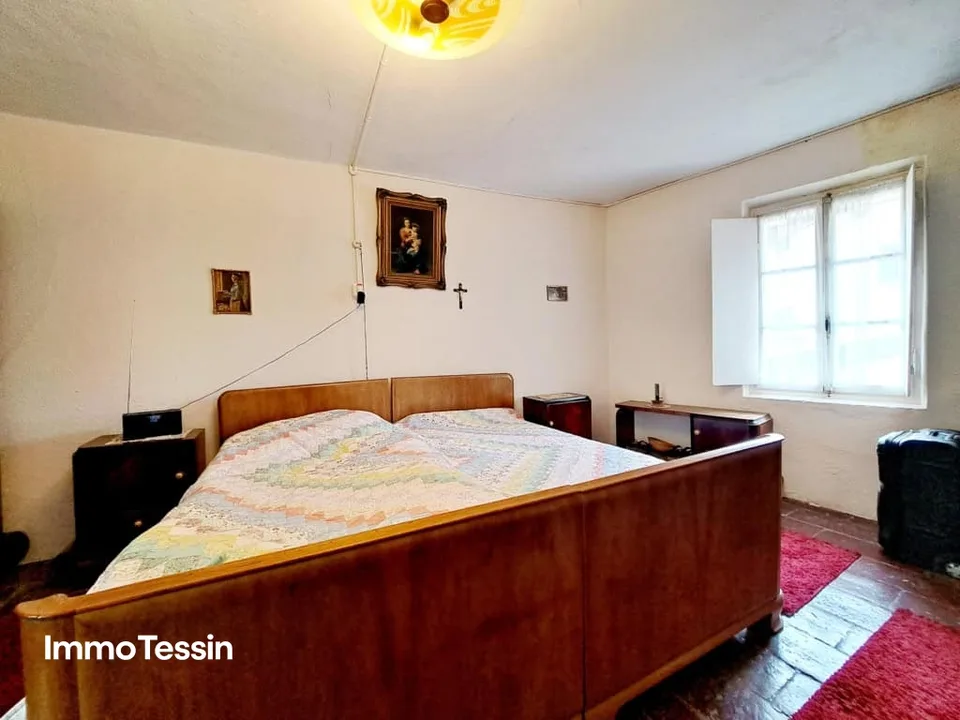 Charmantes Nucleo Tessinerhaus mit grossem Innenhof und Terrasse zu einem super Preis an beliebter Lage – Foto 11 von 13