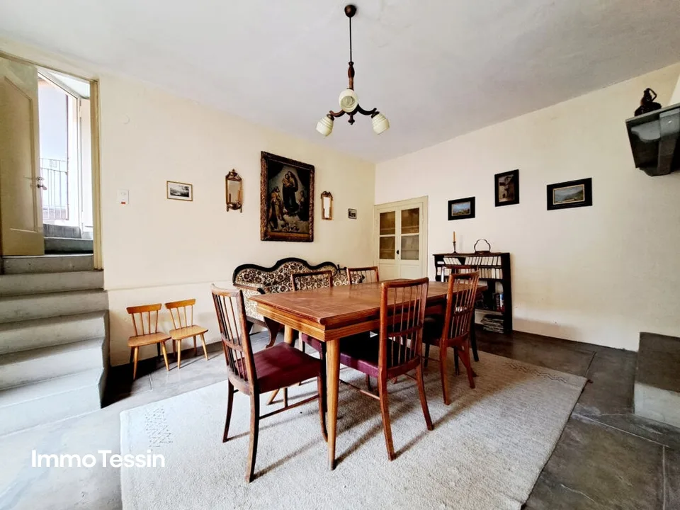 Charmantes Nucleo Tessinerhaus mit grossem Innenhof und Terrasse zu einem super Preis an beliebter Lage – Foto 8 von 13