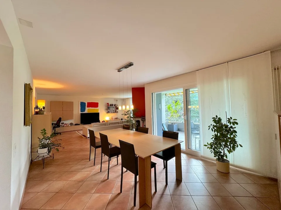 Appartement 4,5 pièces immergé dans le verdure