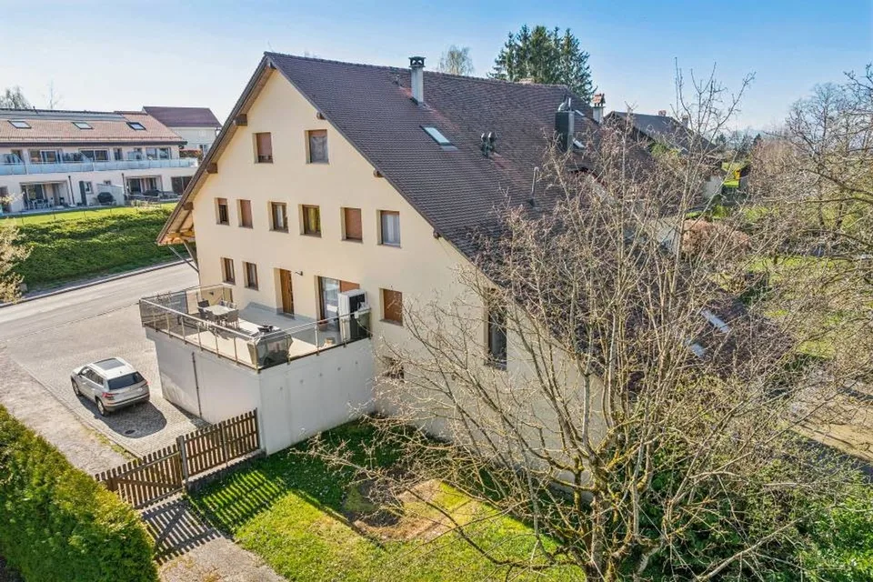 Exclusivité Switzerland Sotheby's maison avec dépôt