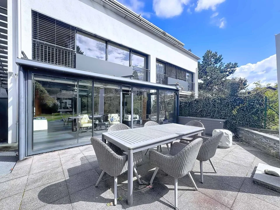 In esclusiva: appartamento triplex con terrazza e giardino