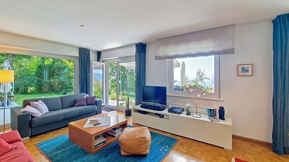 Villa mitoyenne 145 m2, belles terrasses, vue magnifique  !