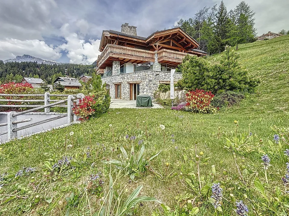 Außergewöhnliche Wohnung in Crans-Montana