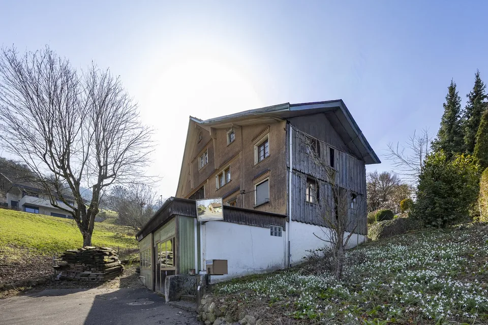 Casa a due famiglie