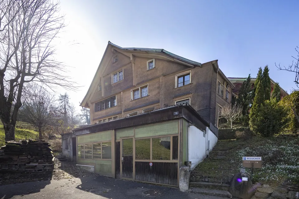 Casa a due famiglie