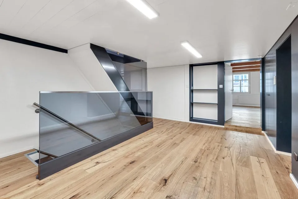 Edificio residenziale e commerciale attraente in posizione ideale – foto 8 di 13