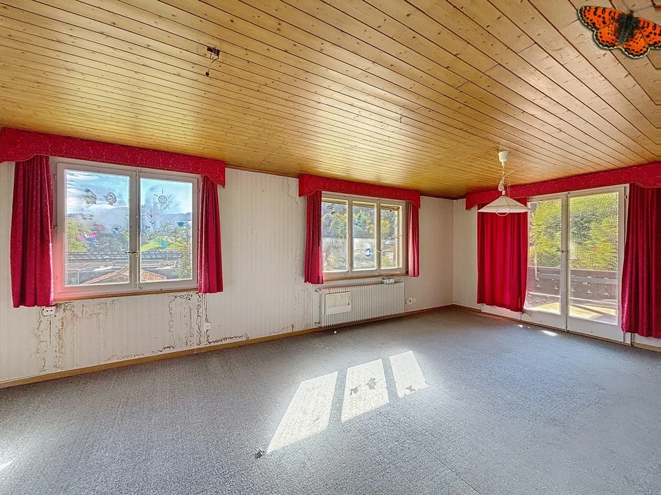 Gelegenheit: Einfamilienhaus mit großem Potenzial auf großem Grundstück