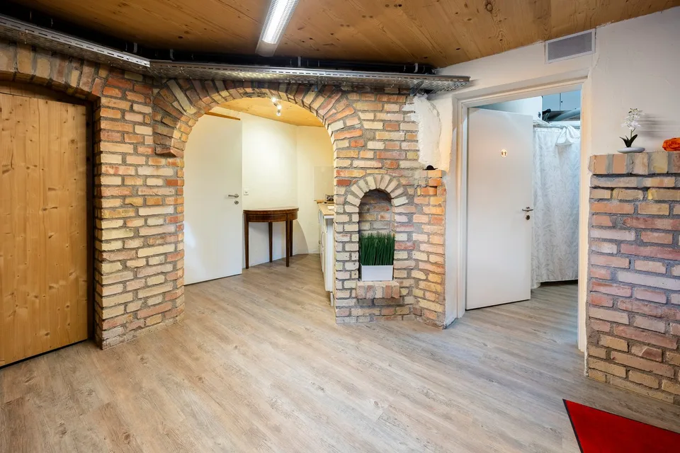 Property with annex apartment