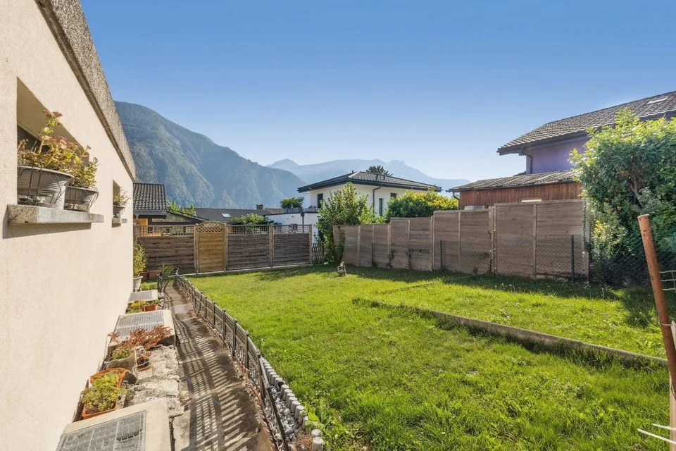 Einzelvilla mit 6.5 Zimmern zum Renovieren, großes Potenzial! – Foto 9 von 10