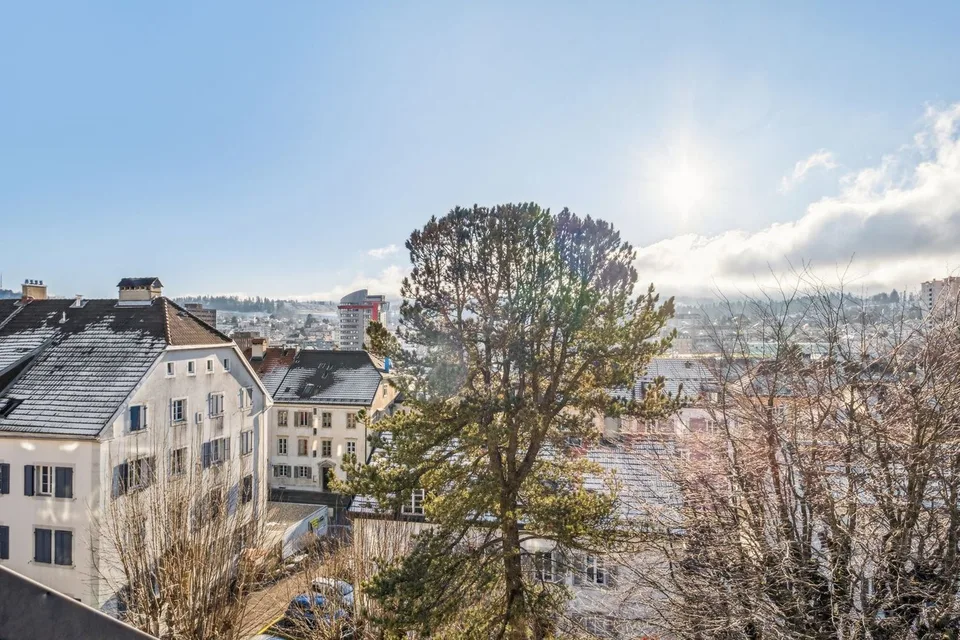 Geräumiges und helles Doppelhaus in einer Art-déco-Residenz – Foto 13 von 13