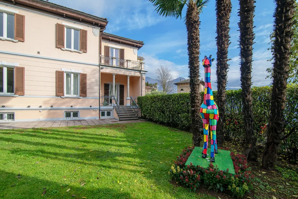 Directement du propriétaire - Villa au centre de Lugano avec vue complète sur le lac
