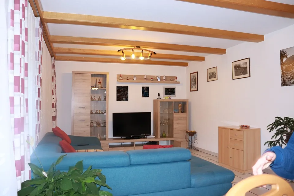 Appartamento centrale di 4,5 locali con garage e ascensore a Glis!