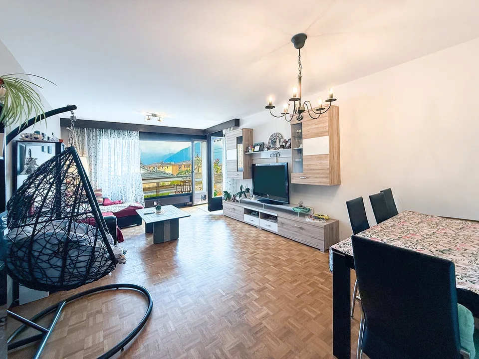 Comodo appartamento di 4.5 locali in zona tranquilla e residenziale a Losone