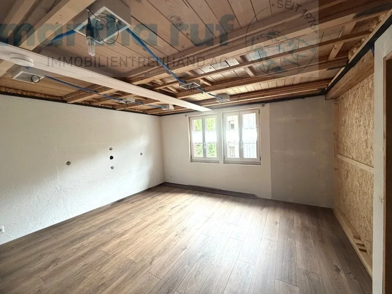 Traditionelles, angebautes Einfamilien-Ferienhaus mit alpinem Charm – photo 12 of 17