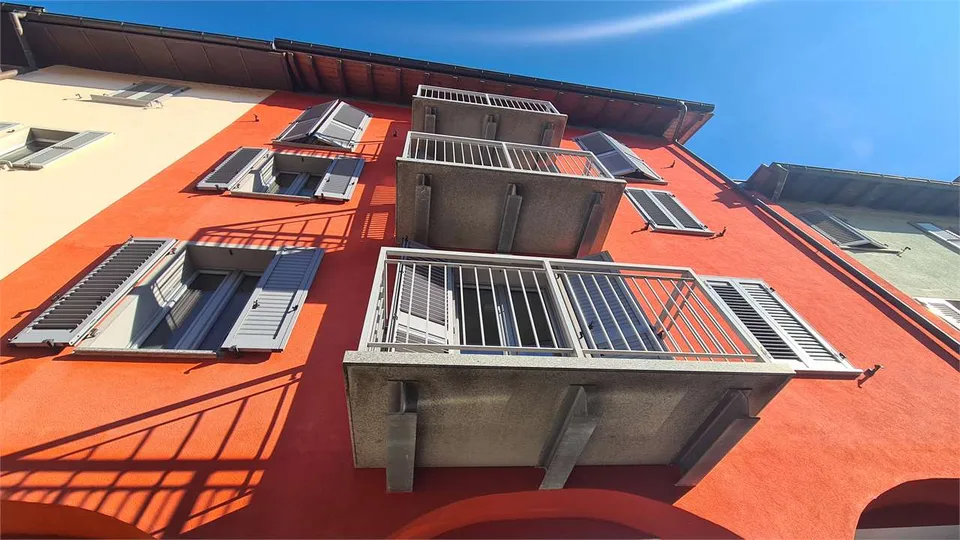 MENDRISO CAPOLAGO: SUGGESTIVO ATTICO VISTA LAGO – foto 6 di 9