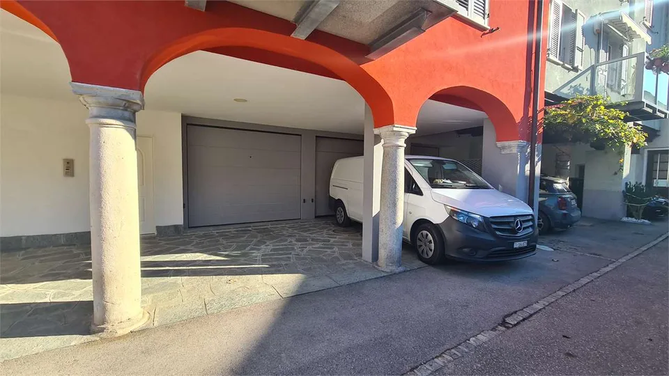 MENDRISO CAPOLAGO: SUGGESTIVO ATTICO VISTA LAGO – foto 7 di 9