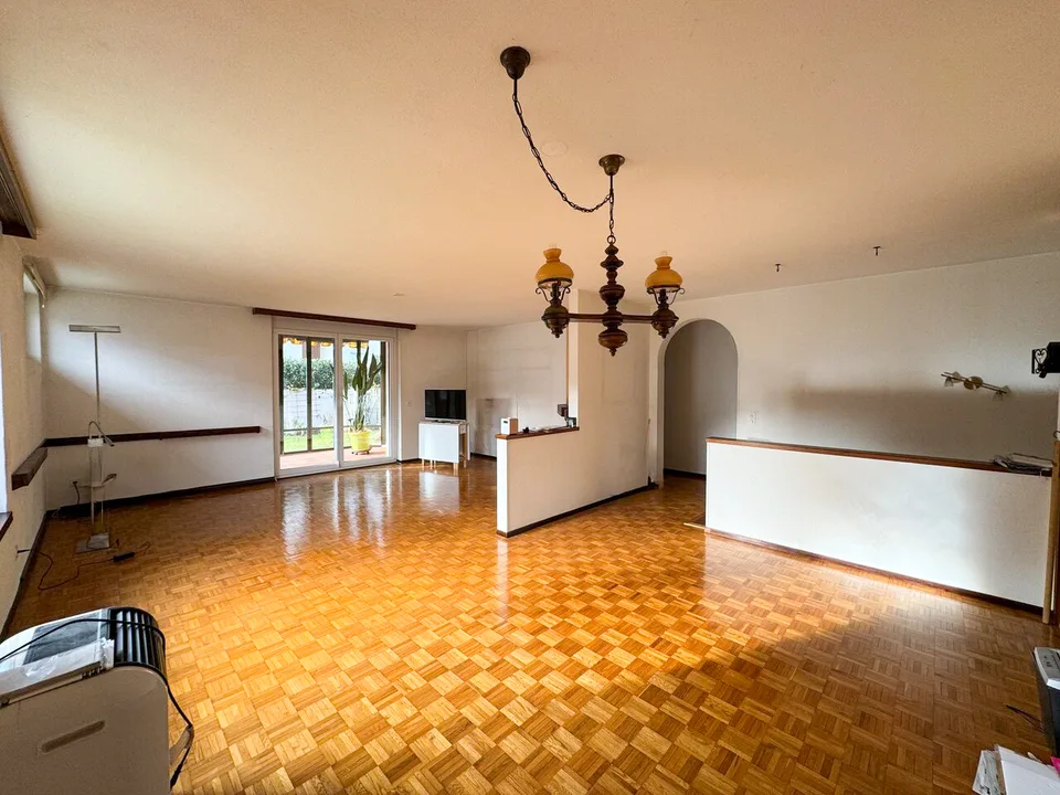 Schönes Einfamilienhaus mit Garten