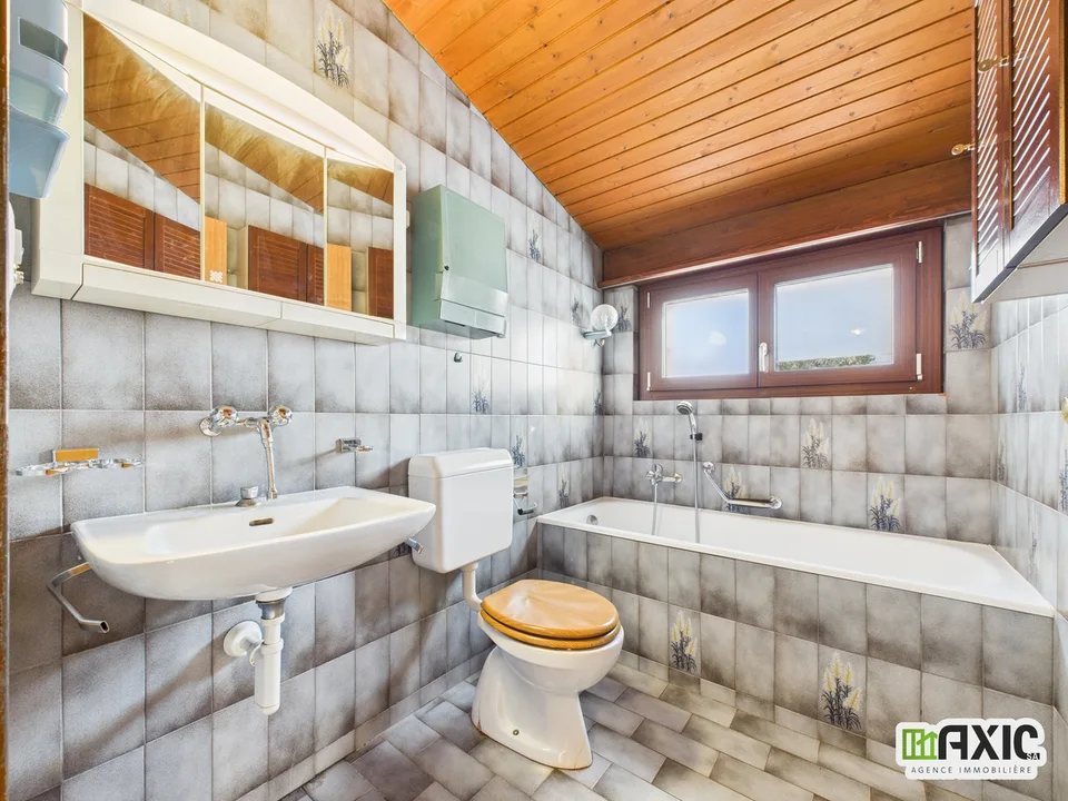 BAISSE DE PRIX - Maison de charme à rénover avec grand terrain. – photo 13 sur 20