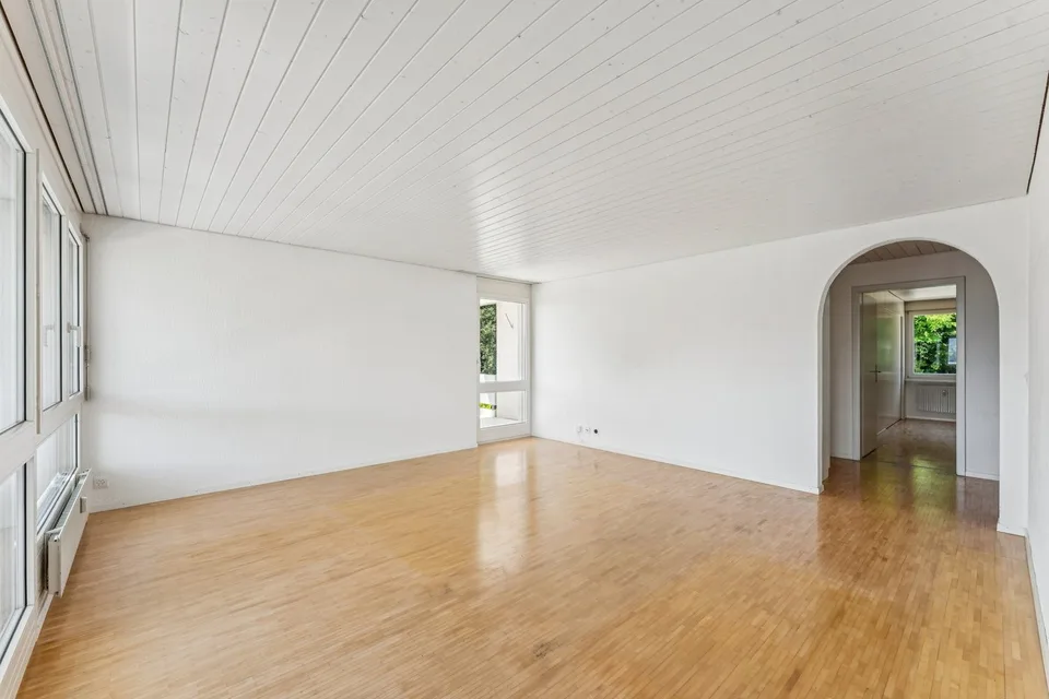 Wohnung mit 4.5 Zimmern und 2 Balkonen – Foto 6 von 13