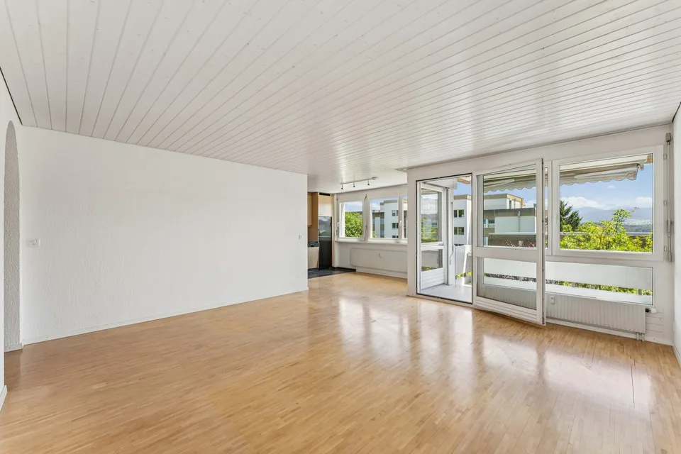 Wohnung mit 4.5 Zimmern und 2 Balkonen
