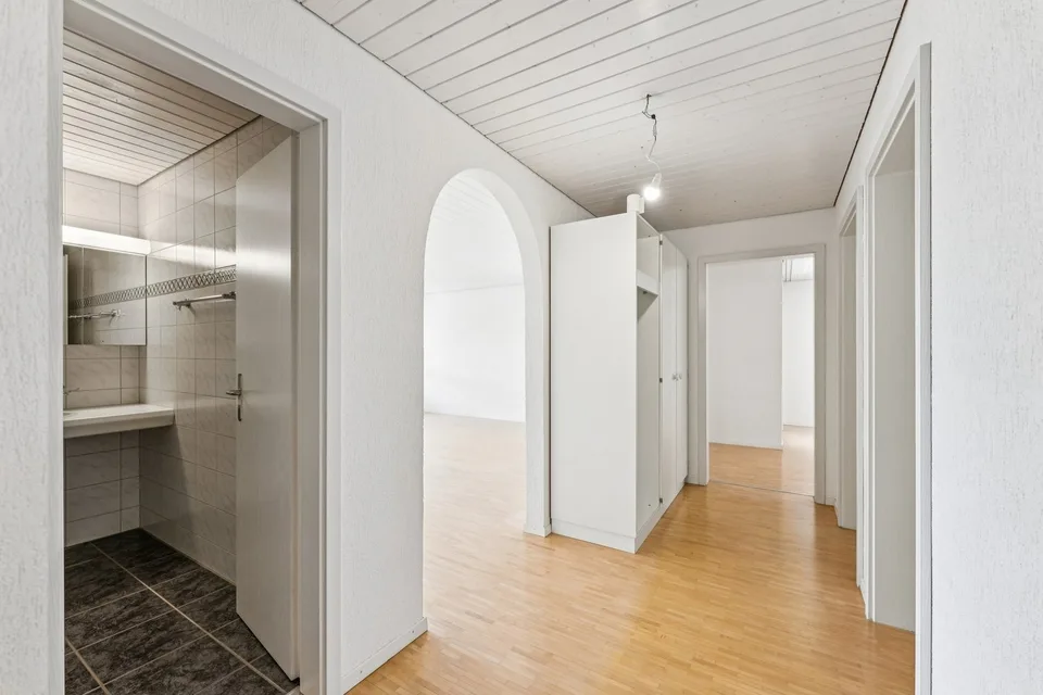 Wohnung mit 4.5 Zimmern und 2 Balkonen