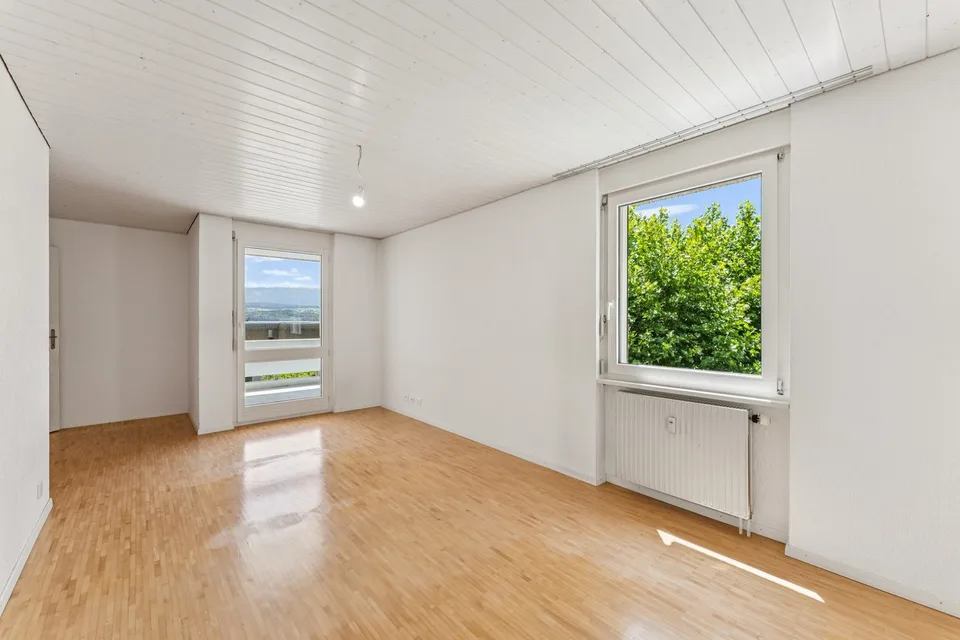 Wohnung mit 4.5 Zimmern und 2 Balkonen – Foto 8 von 13