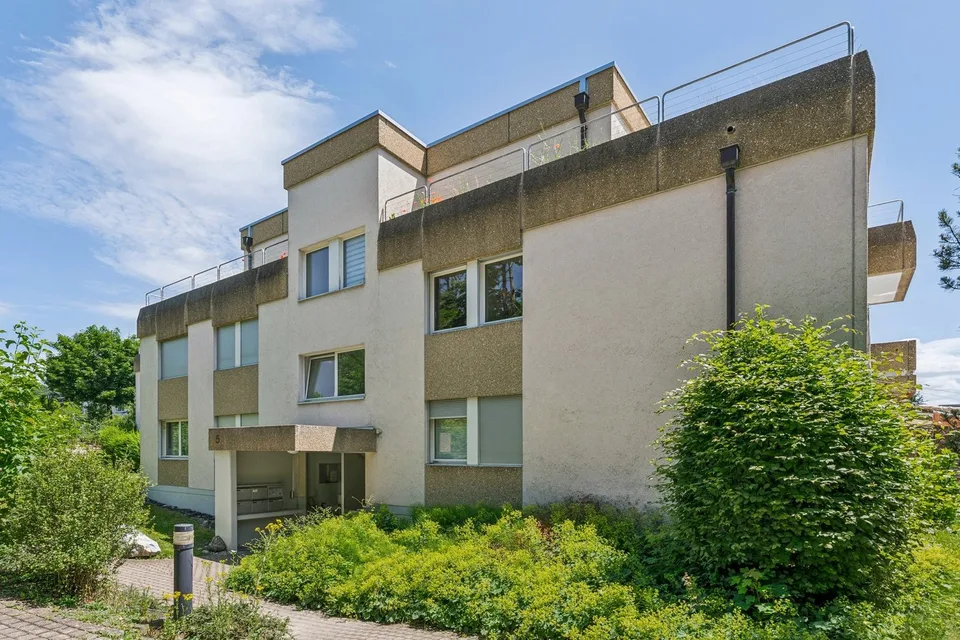 Wohnung mit 4.5 Zimmern und 2 Balkonen – Foto 13 von 13
