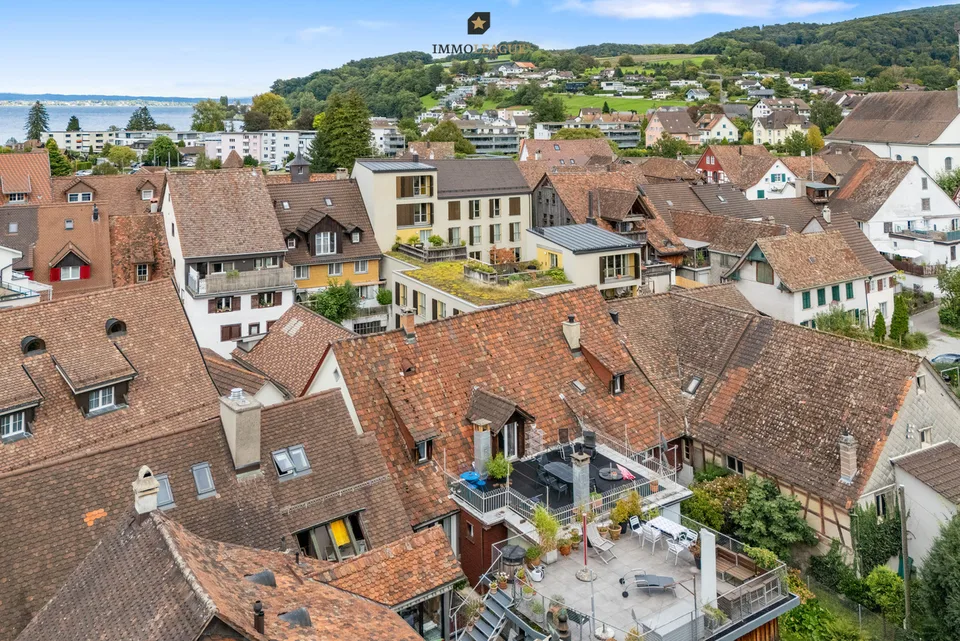 Mehrfamilienhaus in zentraler Seelage mit 4.11 % Bruttorendite