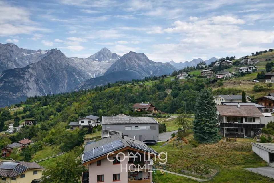 Bauen mit Aussicht in Bürchen - 729 m² in sonniger Hanglage und ruhigem Umfeld