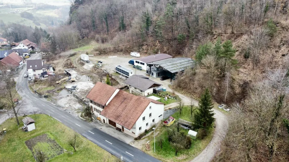 Investoren aufgepasst: 7'833 m² Gewerbebauland mit exklusiven Wasserrechten – Foto 8 von 10